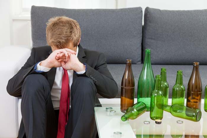 高功能酒精依赖者：隐藏的危机